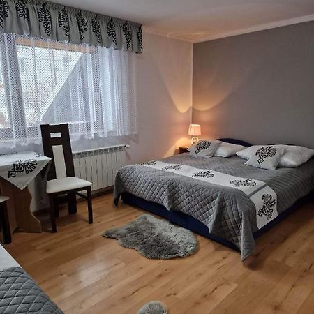 Pokoje Goscinne Zych Szczyrk Buitenkant foto