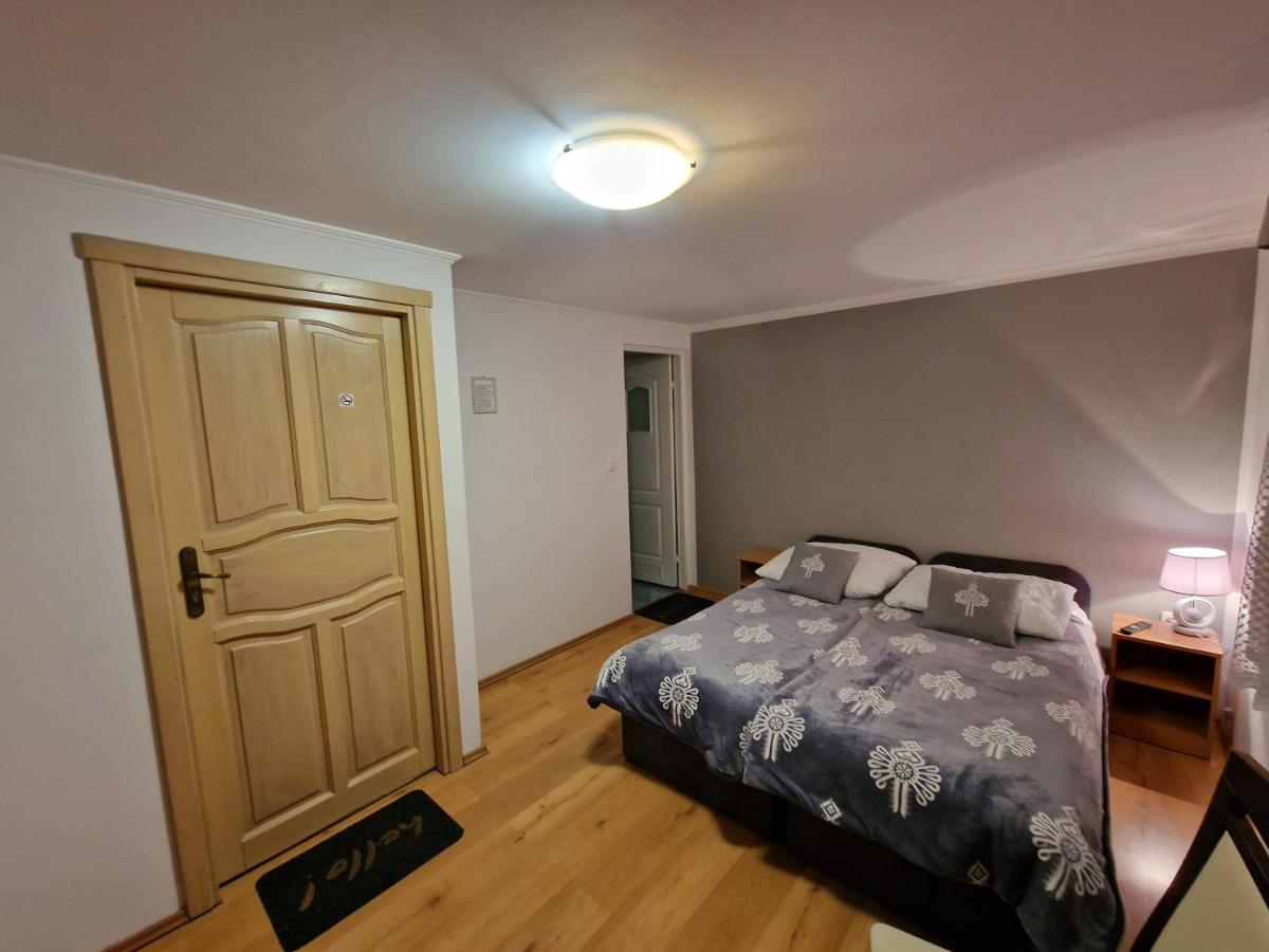 Pokoje Goscinne Zych Szczyrk Buitenkant foto